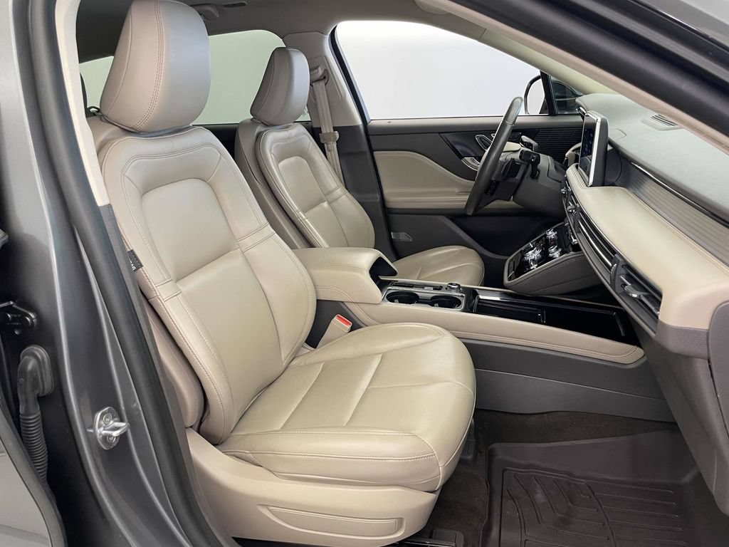 Used 2021 Lincoln Corsair AWD image 18