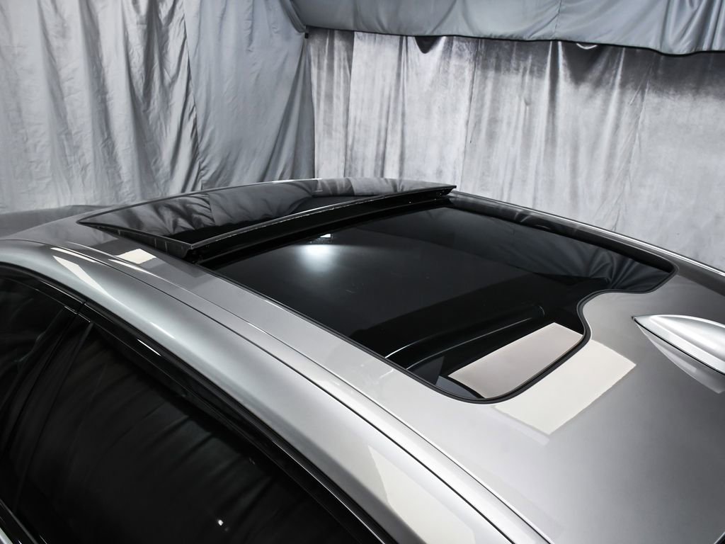 Used 2022 BMW 740i xDrive w/ M Sport Package image 88