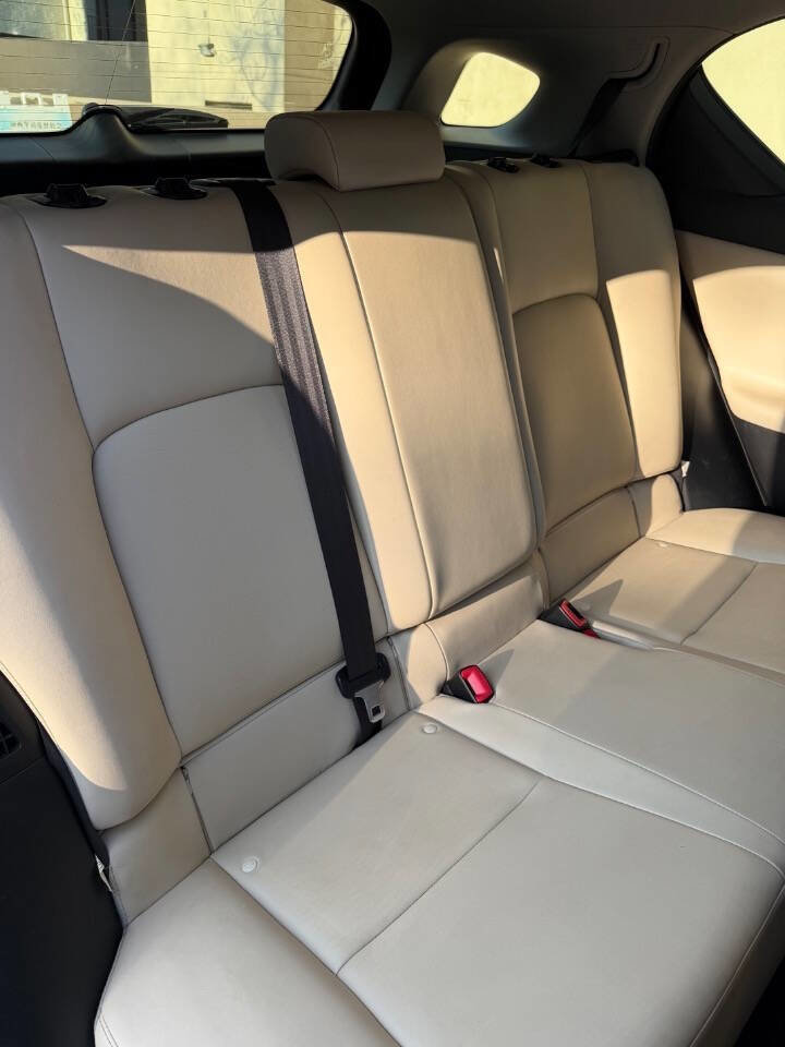 Used 2012 Lexus CT 200h Premium w/ Premium Audio Pkg image 14