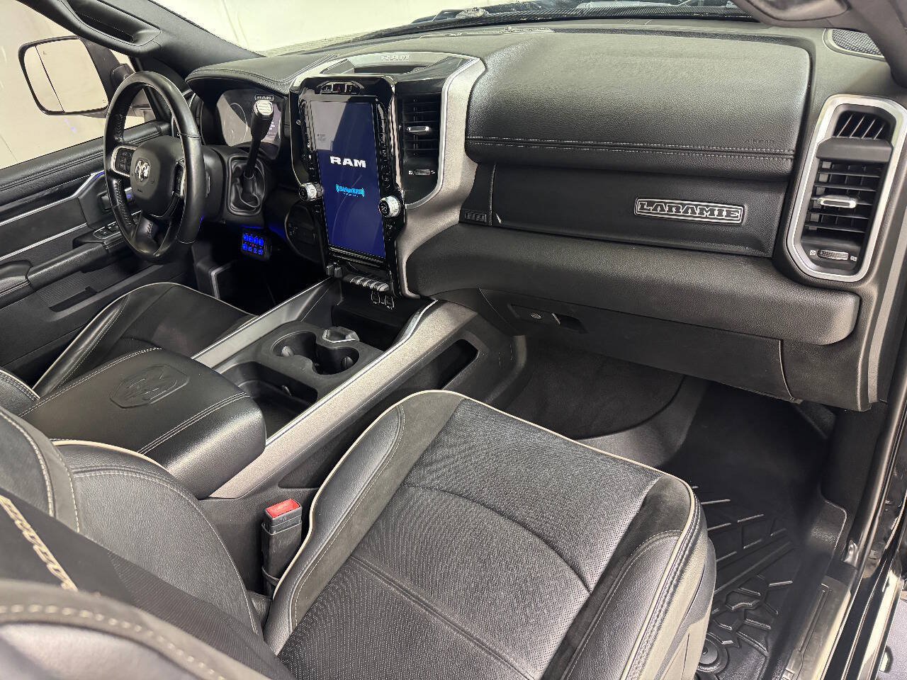 Used 2020 RAM 3500 Laramie w/ Night Edition AWD/4WD image 22