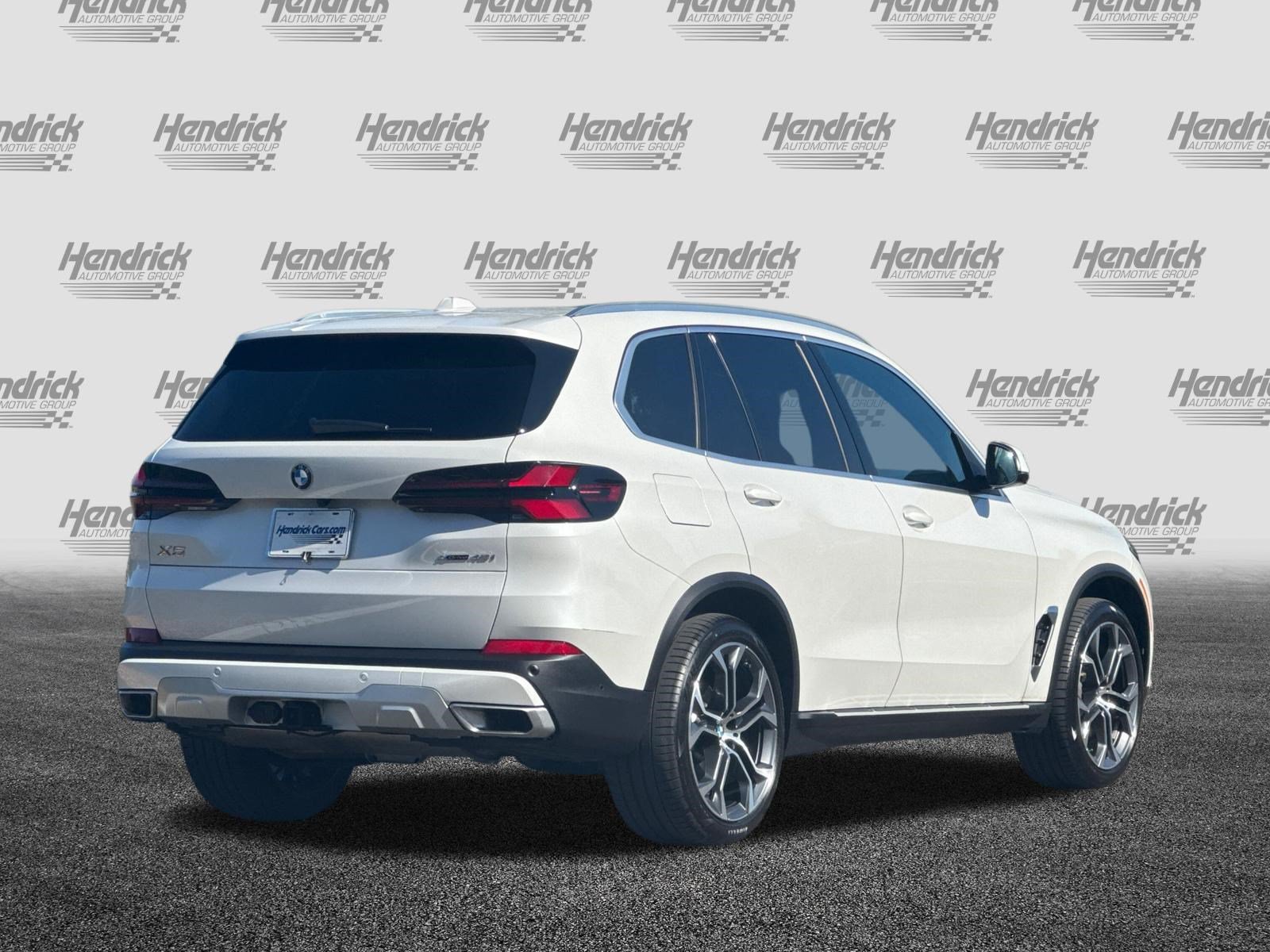 Used 2026 BMW X5 xDrive40i w/ Premium Package AWD/4WD image 5