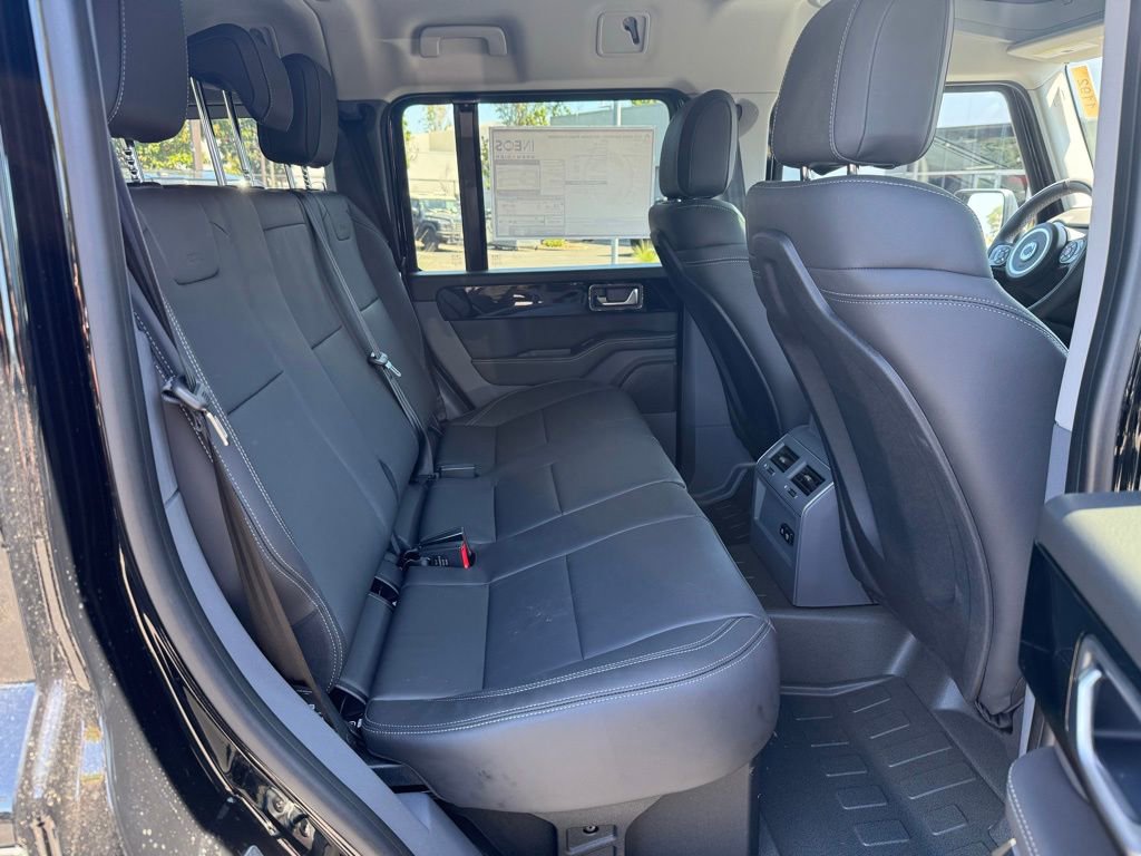 New 2025 INEOS Grenadier Fieldmaster Edition image 8