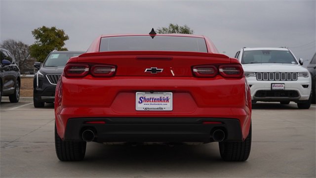Used 2020 Chevrolet Camaro LT image 8
