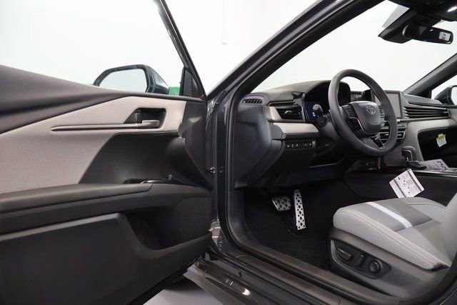 New 2026 Toyota Camry SE image 8