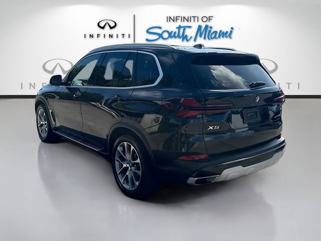 Used 2025 BMW X5 xDrive50e AWD/4WD image 5