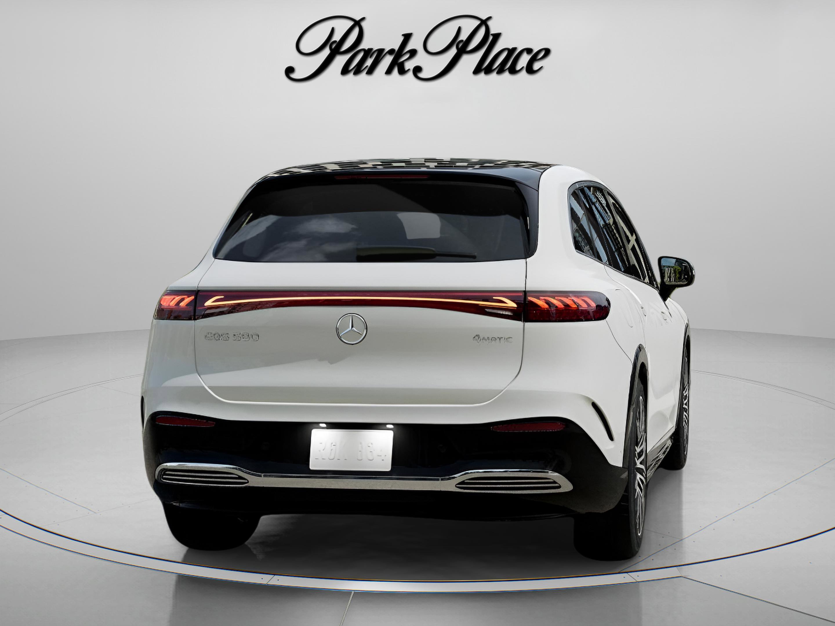 Used 2023 Mercedes-Benz EQS 580 4MATIC SUV image 18