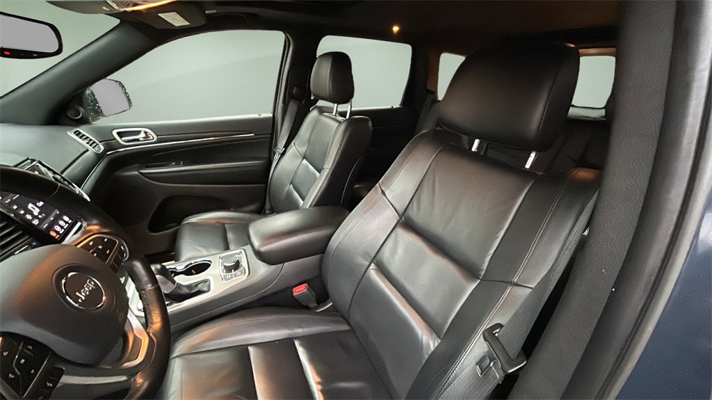 Used 2021 Jeep Grand Cherokee Limited image 16