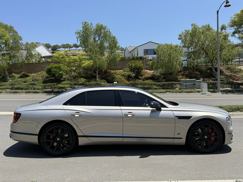Used 2023 Bentley Flying Spur S V8 AWD/4WD image 8