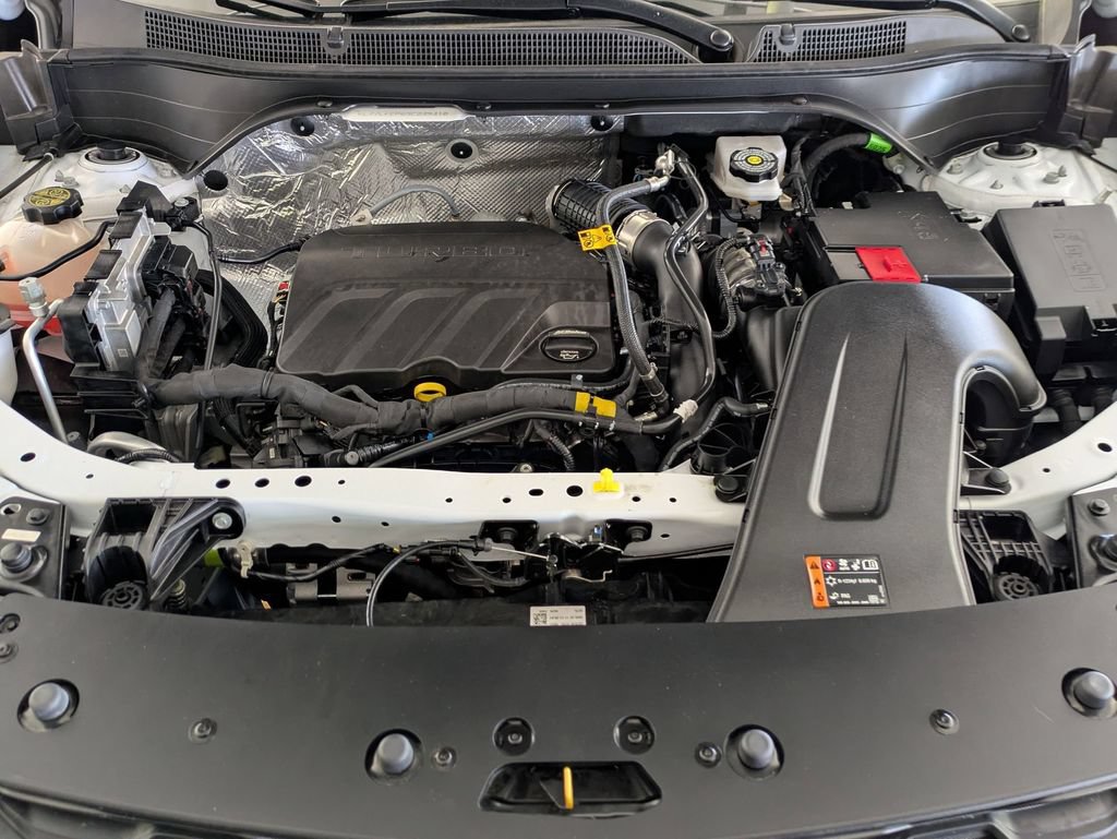 Used 2025 Chevrolet Trax LS FWD image 30
