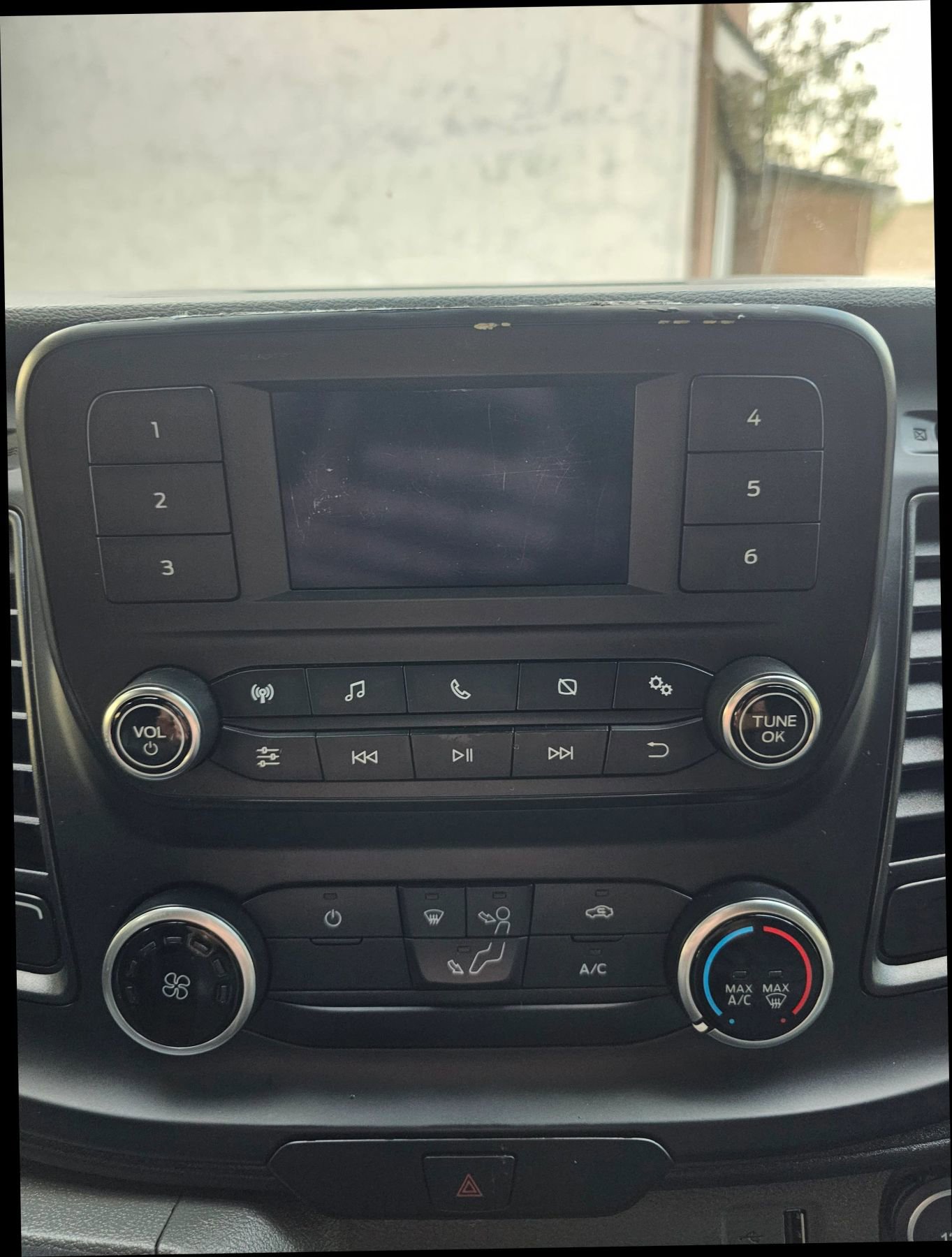 Used 2020 Ford Transit 250 Medium Roof image 23