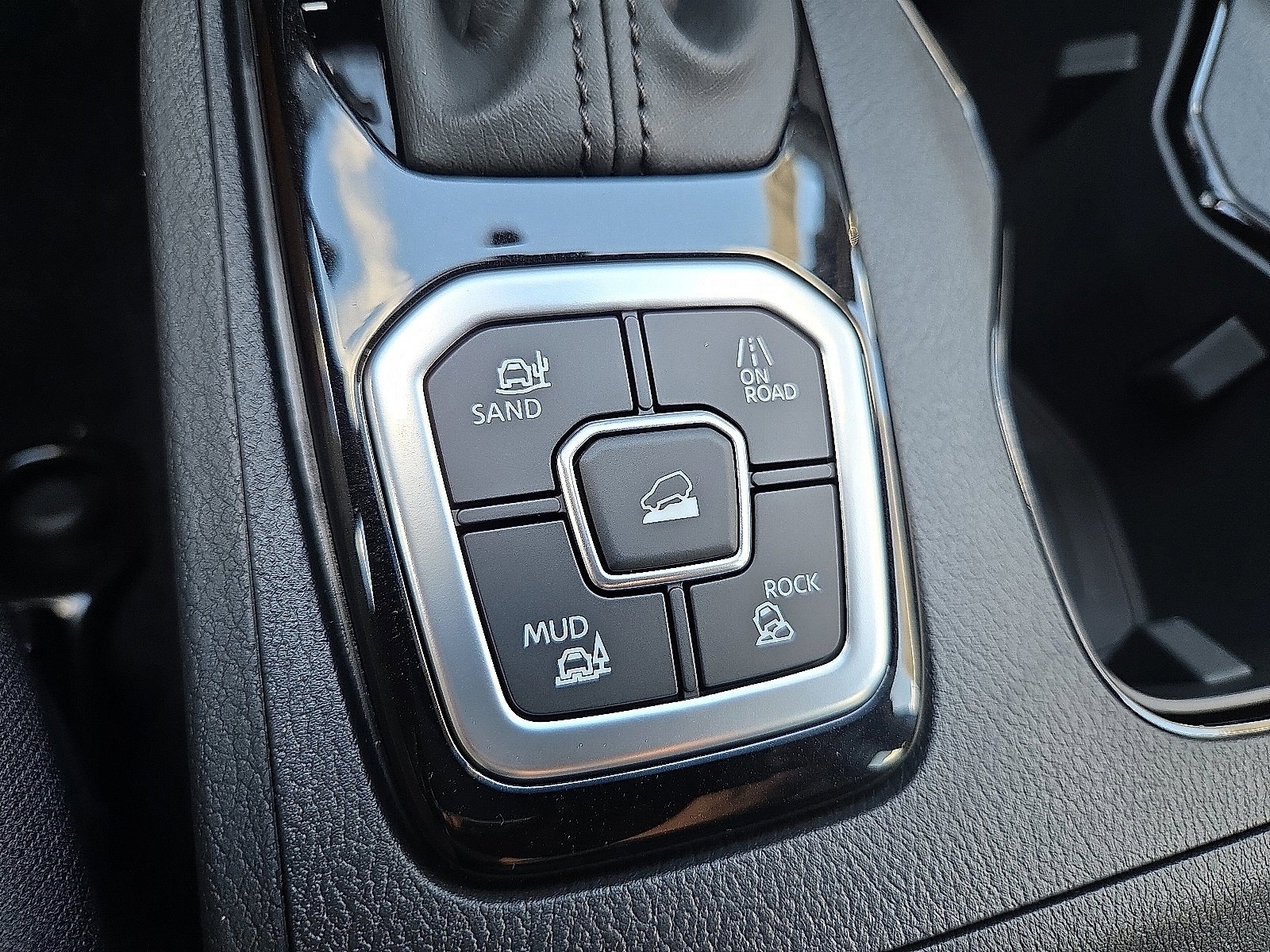 New 2026 Nissan Frontier SV w/ All-Weather Content Package image 20