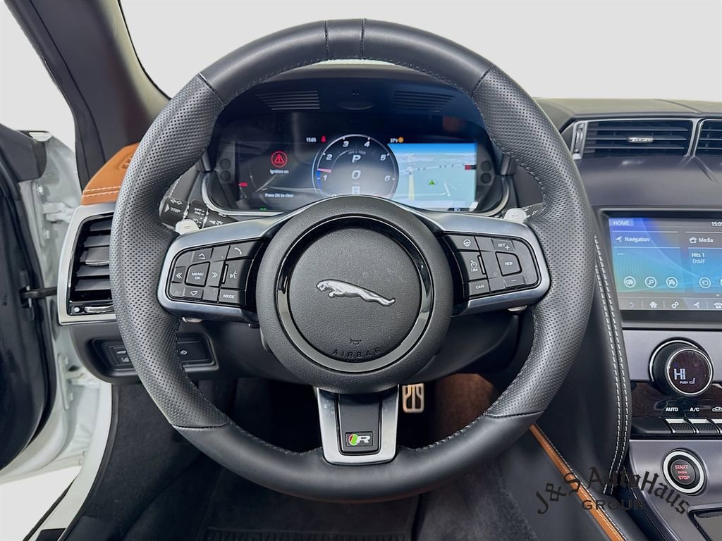 Used 2022 Jaguar F-TYPE R image 12