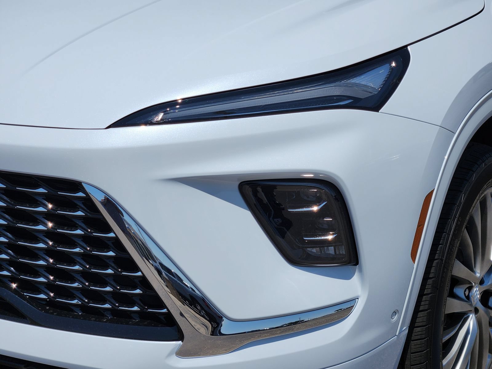 New 2026 Buick Enclave Avenir w/ Super Cruise Package FWD image 11