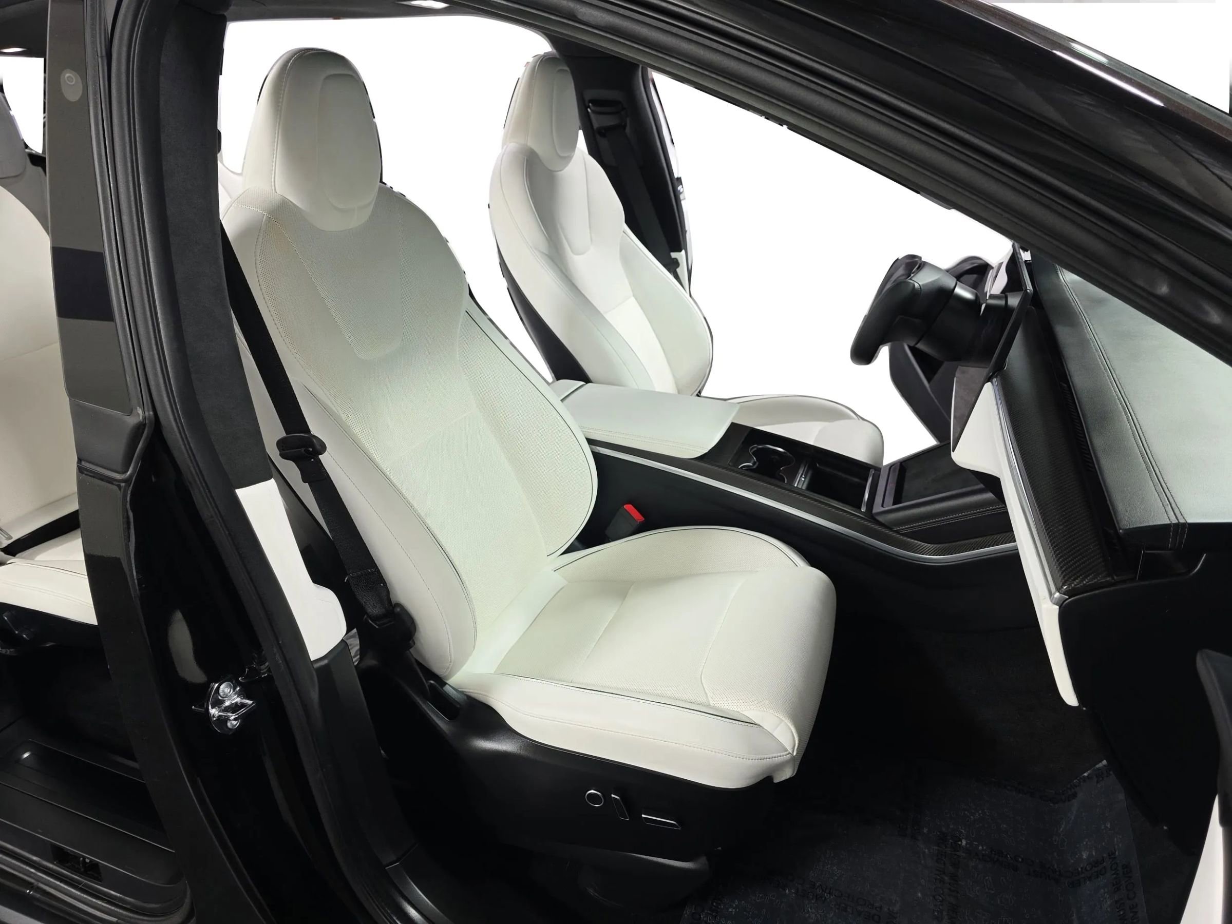 Used 2022 Tesla Model X Plaid image 26