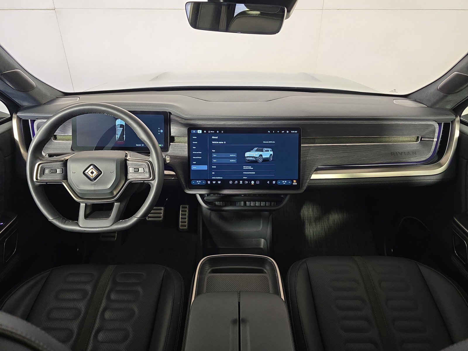 Used 2024 Rivian R1S Adventure AWD/4WD image 27