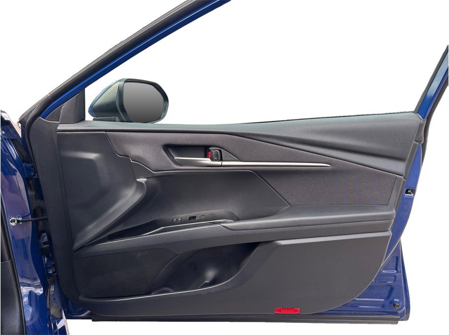 Used 2025 Toyota Camry LE w/ Convenience Package FWD image 38