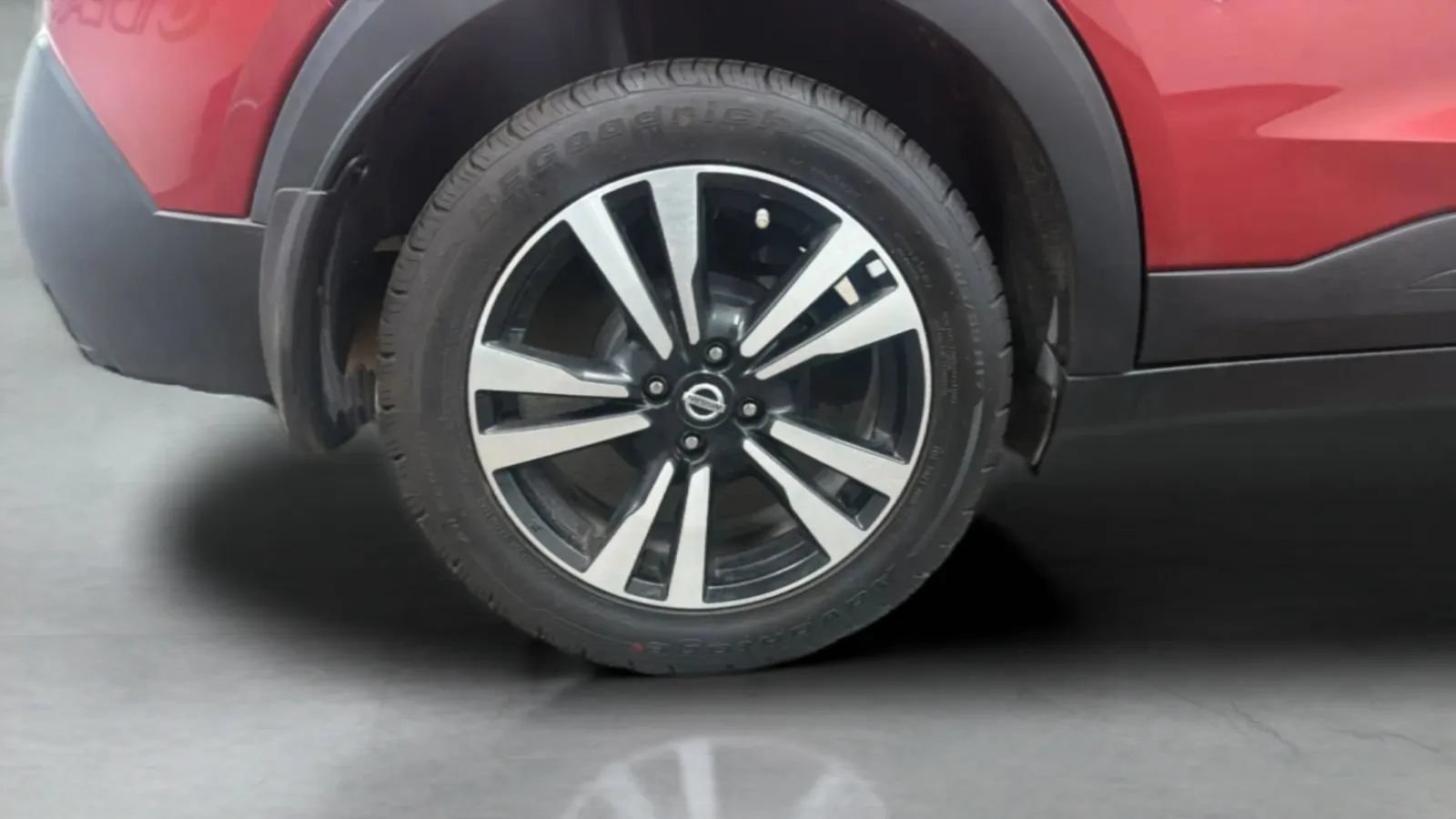 Used 2019 Nissan Kicks SV FWD image 26