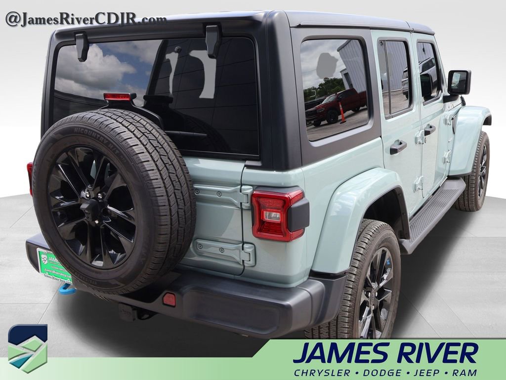 Used 2023 Jeep Wrangler Unlimited Sahara w/ Cold Weather Group AWD/4WD image 5