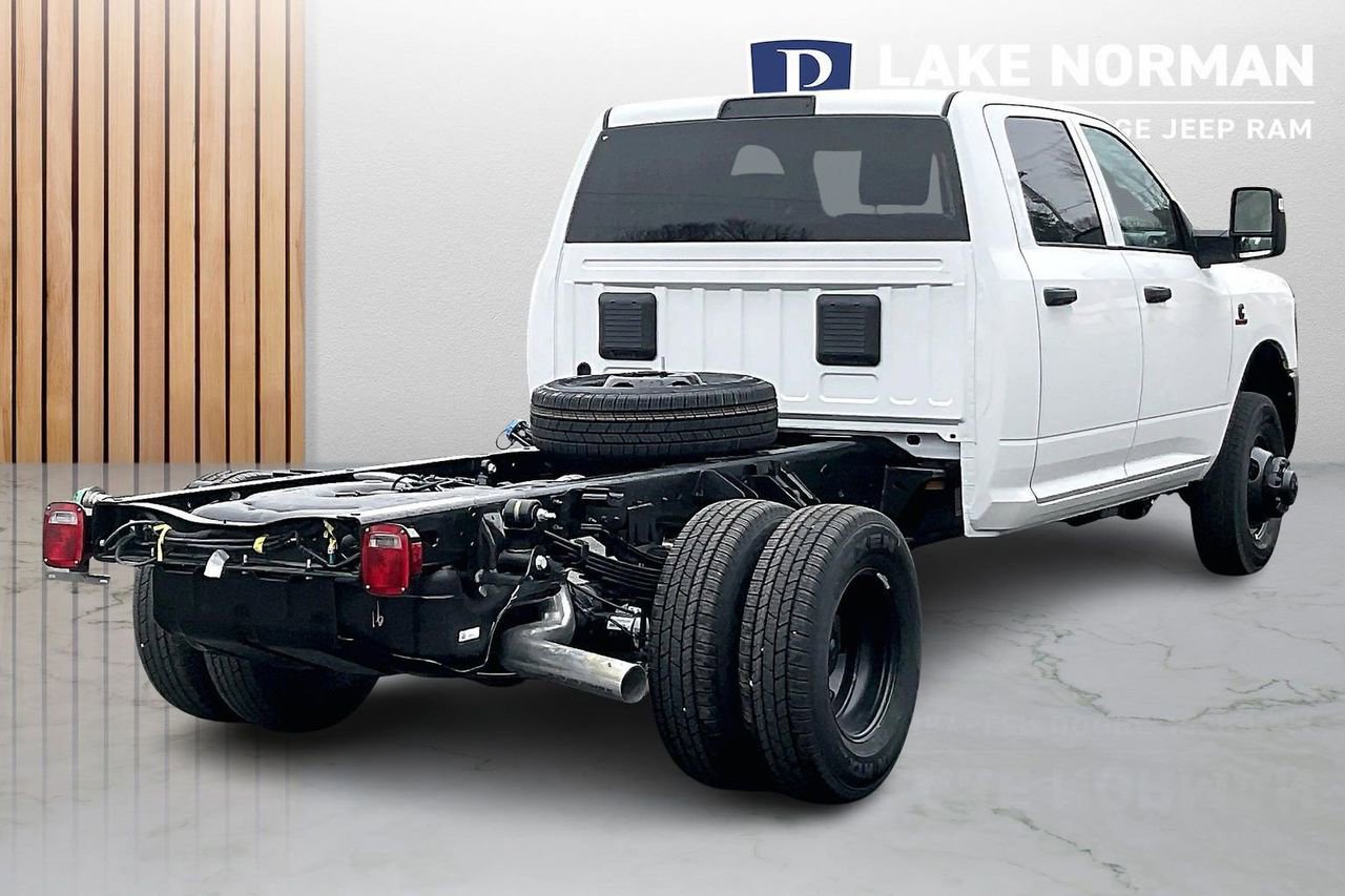 New 2026 RAM 3500 Tradesman image 9