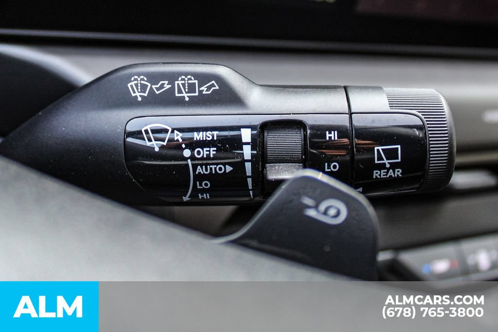 Used 2024 Kia EV9 Light Long Range RWD image 32