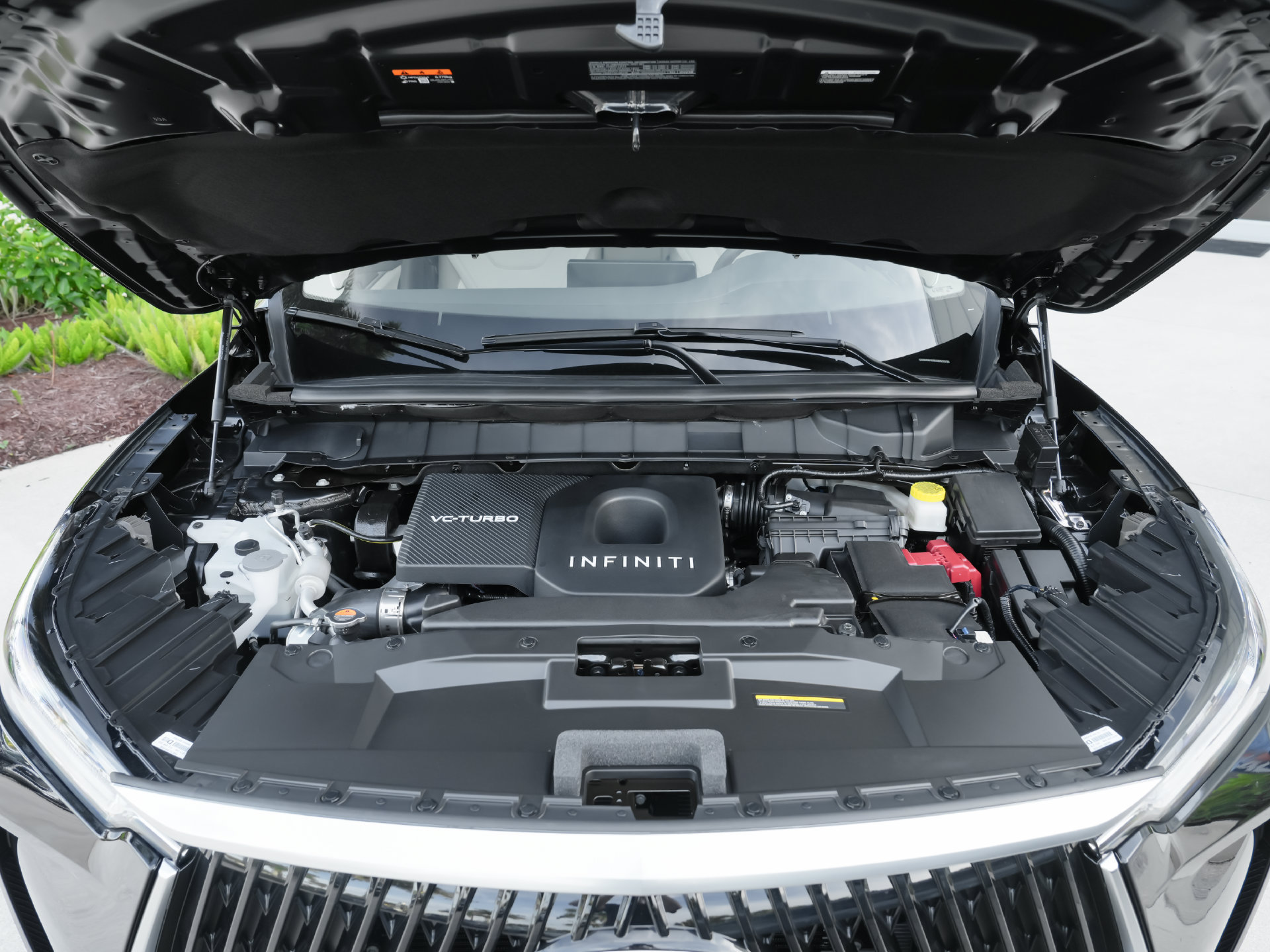 New 2027 INFINITI QX60 Luxe FWD image 36