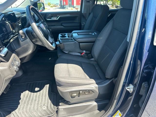 Used 2023 Chevrolet Silverado 1500 LT AWD/4WD image 11