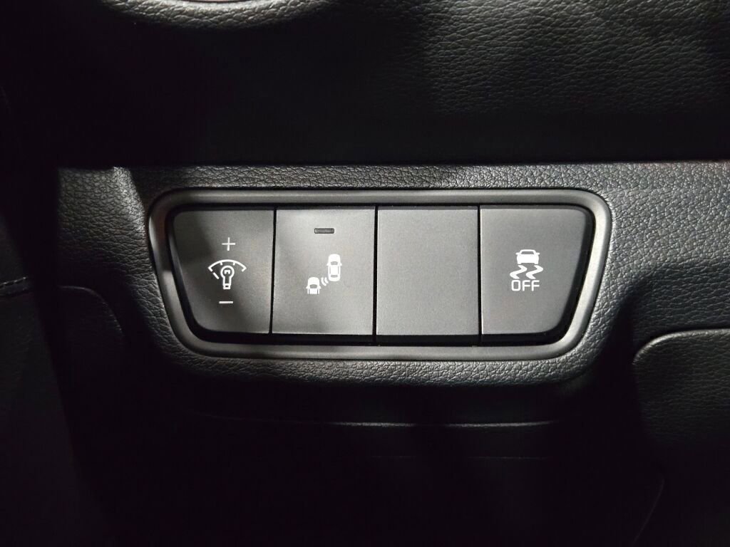 Used 2024 Kia Forte GT-Line image 24