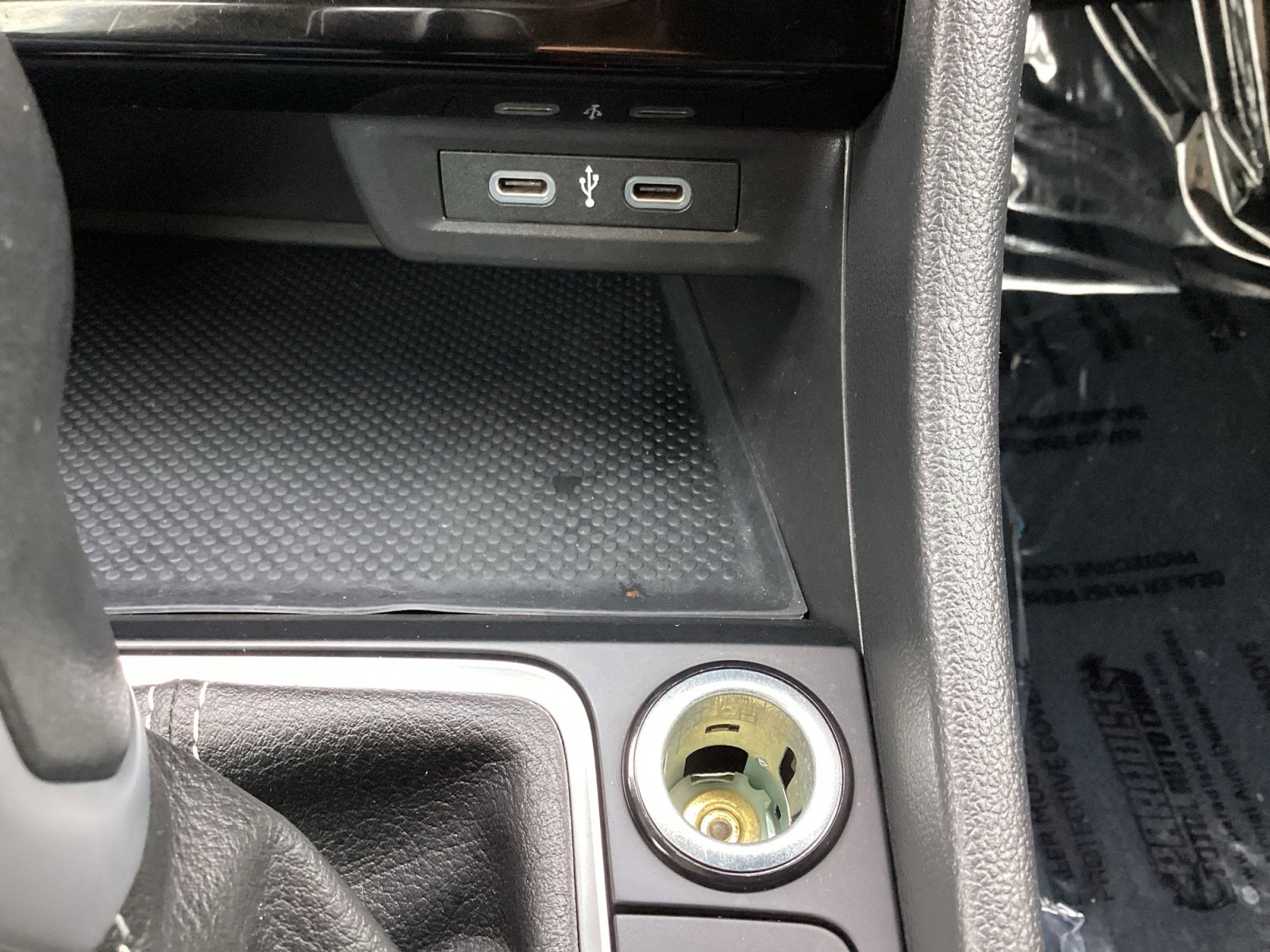 Used 2024 Volkswagen Jetta SE image 24