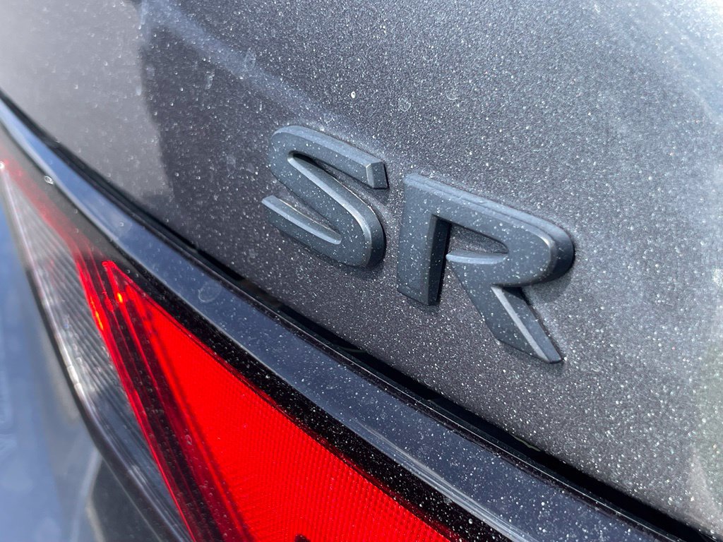 Used 2022 Nissan Sentra SR w/ Midnight Edition FWD image 7
