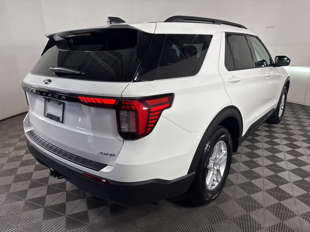 New 2026 Ford Explorer Active AWD/4WD image 10