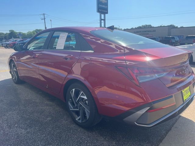Used 2025 Hyundai Elantra SEL FWD image 10