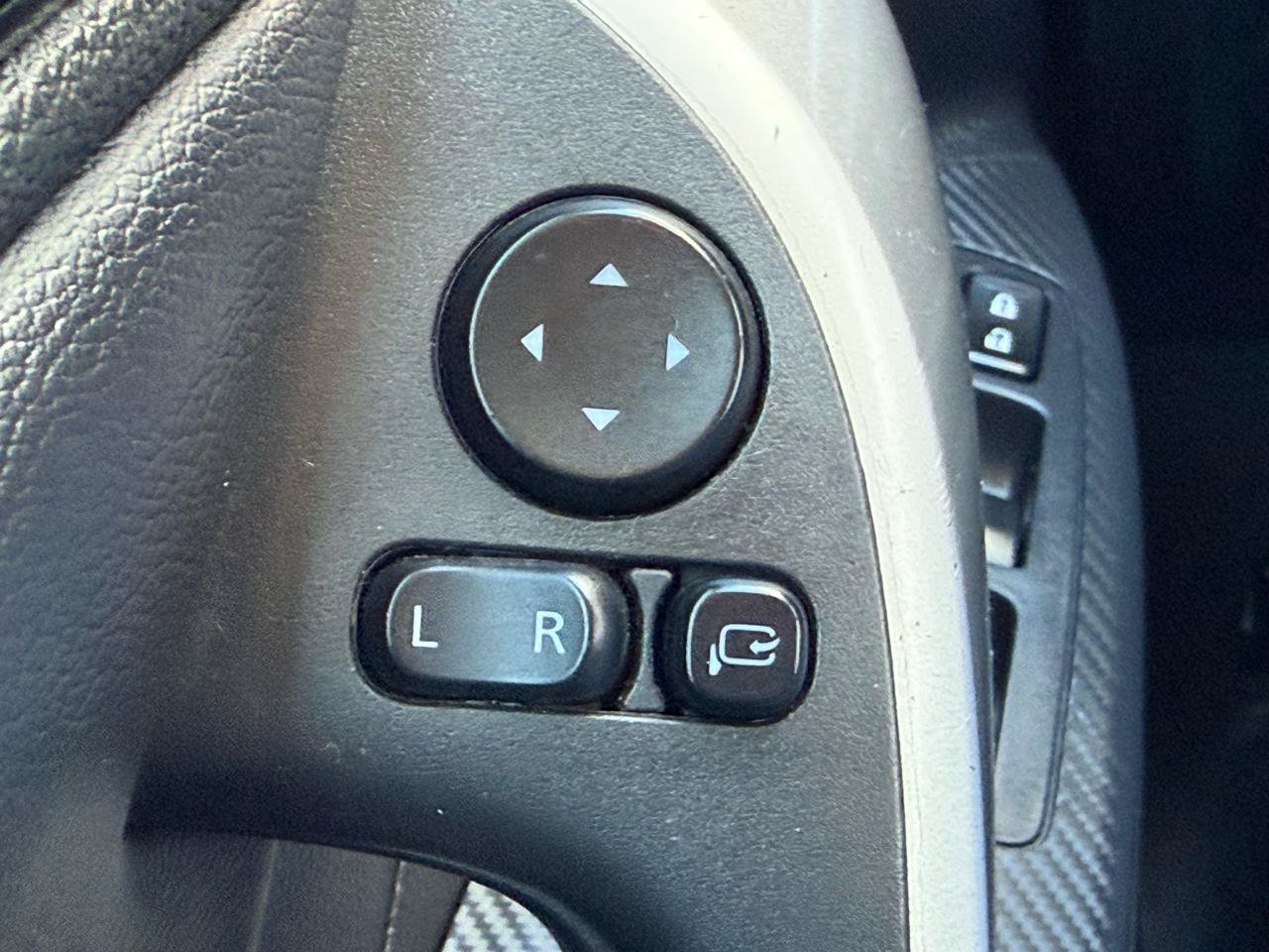 Used 2022 Mitsubishi Eclipse Cross SE FWD image 29