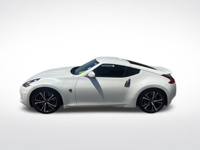 Used 2020 Nissan 370Z Touring Sport RWD image 2