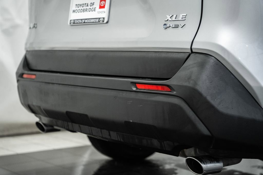 Used 2025 Toyota RAV4 XLE image 8