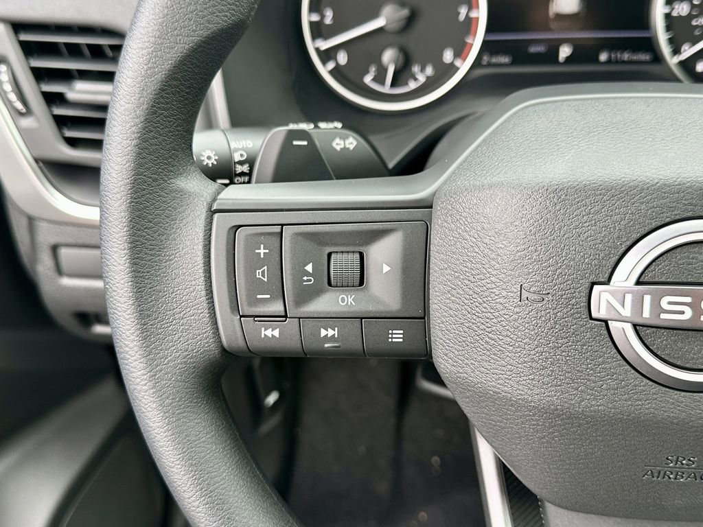 Used 2026 Nissan Rogue S image 13