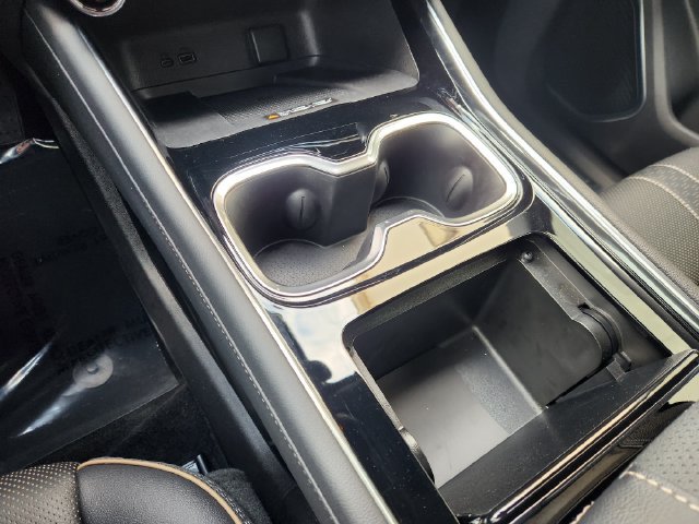 Used 2026 Chevrolet Traverse High Country w/ LPO, Floor Liner Package FWD image 23