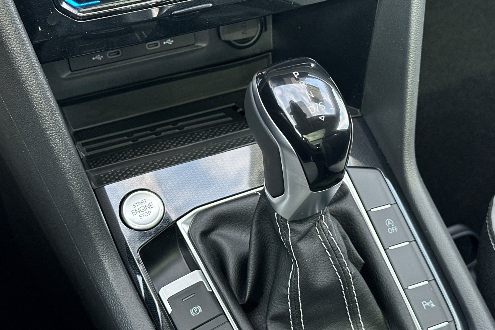 New 2026 Volkswagen Taos SE AWD/4WD image 21