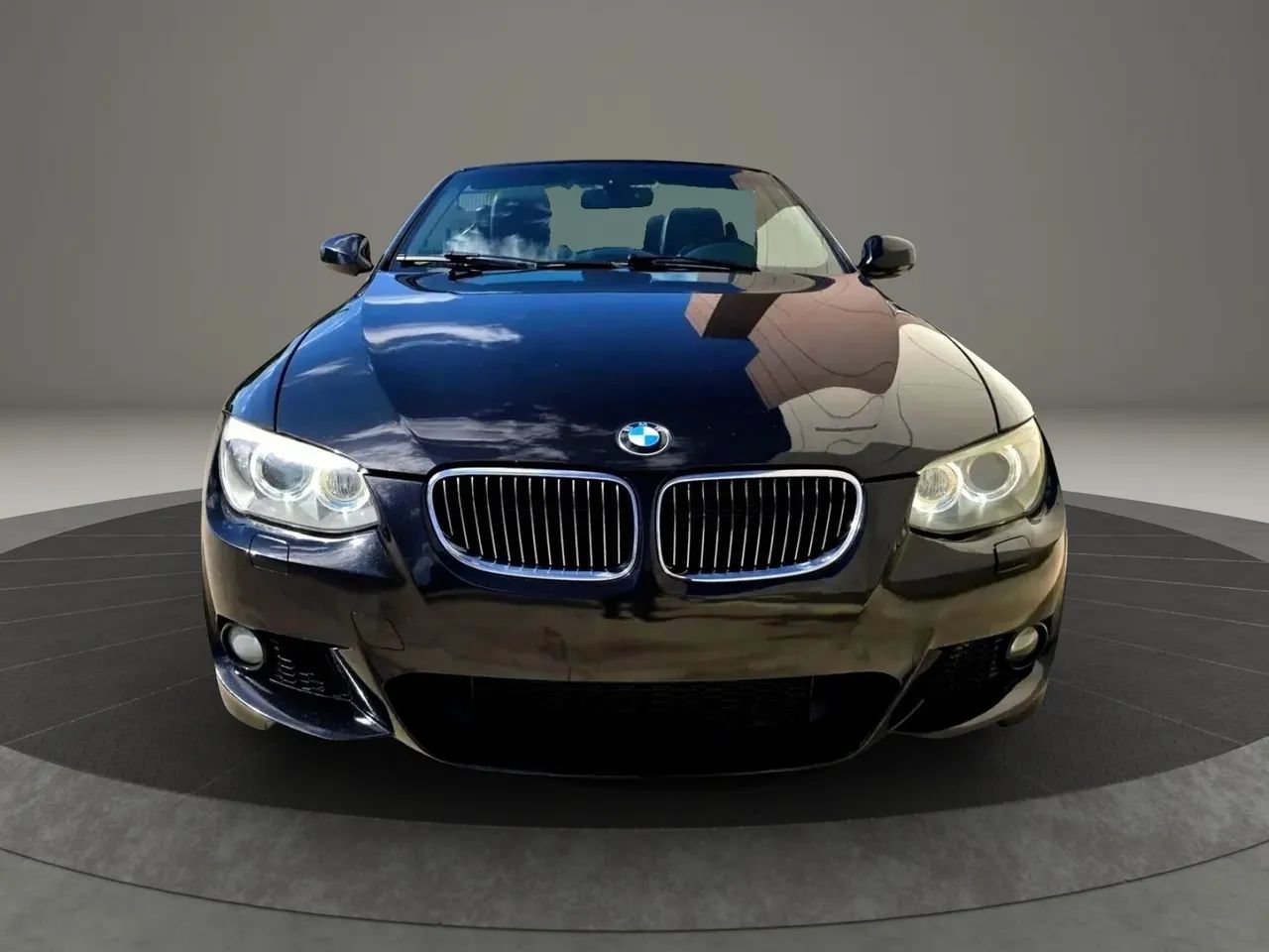 Used 2013 BMW 335i Convertible RWD image 2