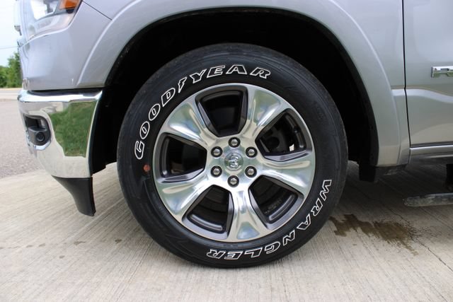 Used 2019 RAM 1500 Laramie AWD/4WD image 33