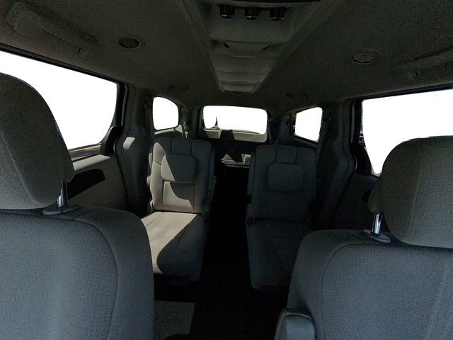 Used 2011 Chrysler Town & Country Touring w/ Entertainment Group #1 FWD image 38