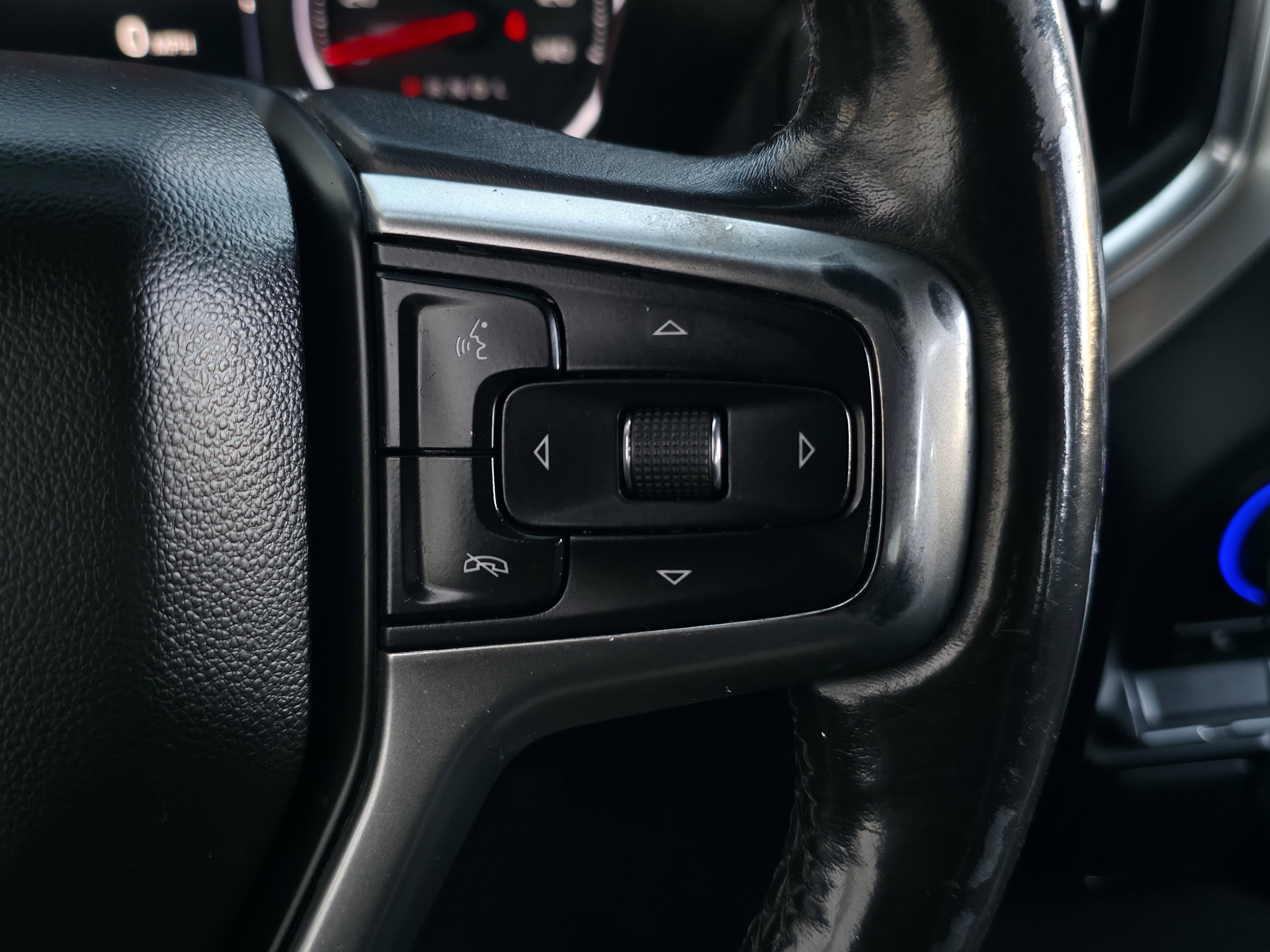 Used 2019 Chevrolet Silverado 1500 LT Trail Boss w/ Convenience Package image 13