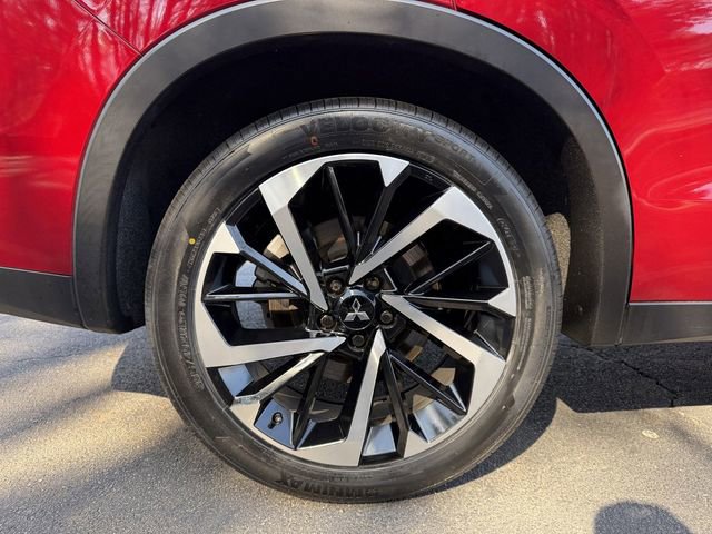 Used 2023 Mitsubishi Outlander SE image 41