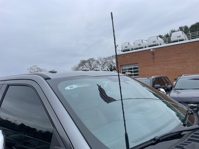 Used 2024 Ford F350 Lariat w/ Lariat Ultimate Package image 3