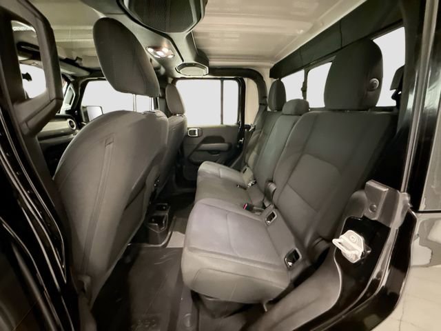 Used 2021 Jeep Gladiator Overland w/ Cold Weather Group image 20