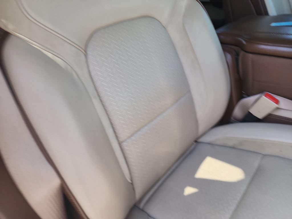 Used 2020 RAM 1500 Laramie AWD/4WD image 48