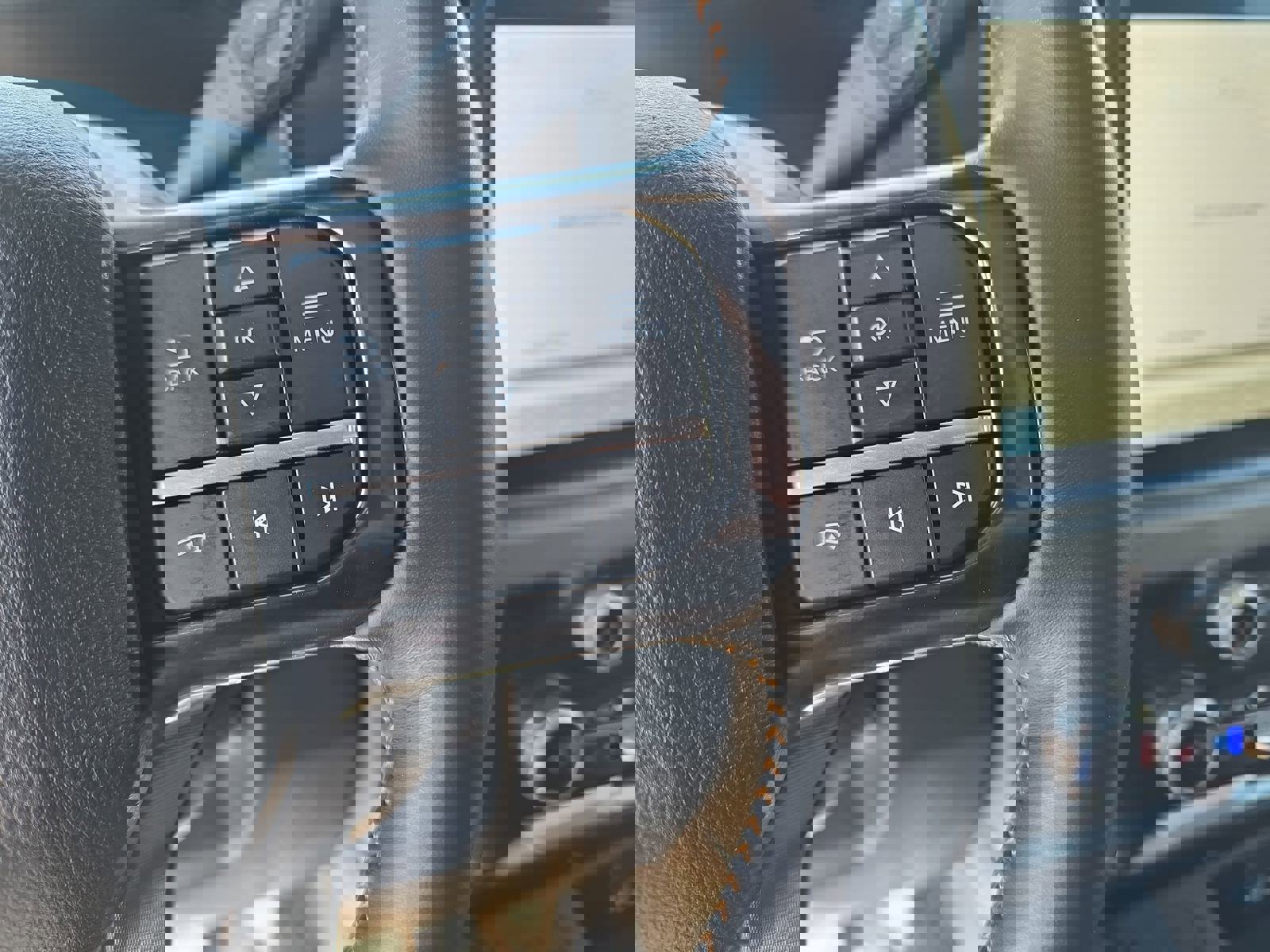 Used 2024 Ford F350 Platinum w/ FX4 Off-Road Package image 20