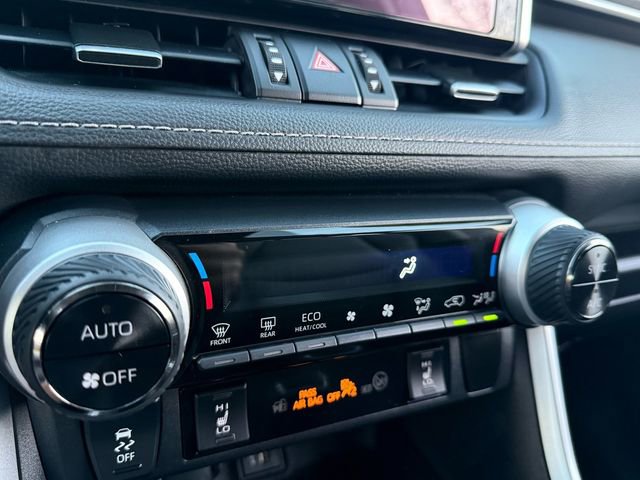 Used 2024 Toyota RAV4 XLE Premium image 27