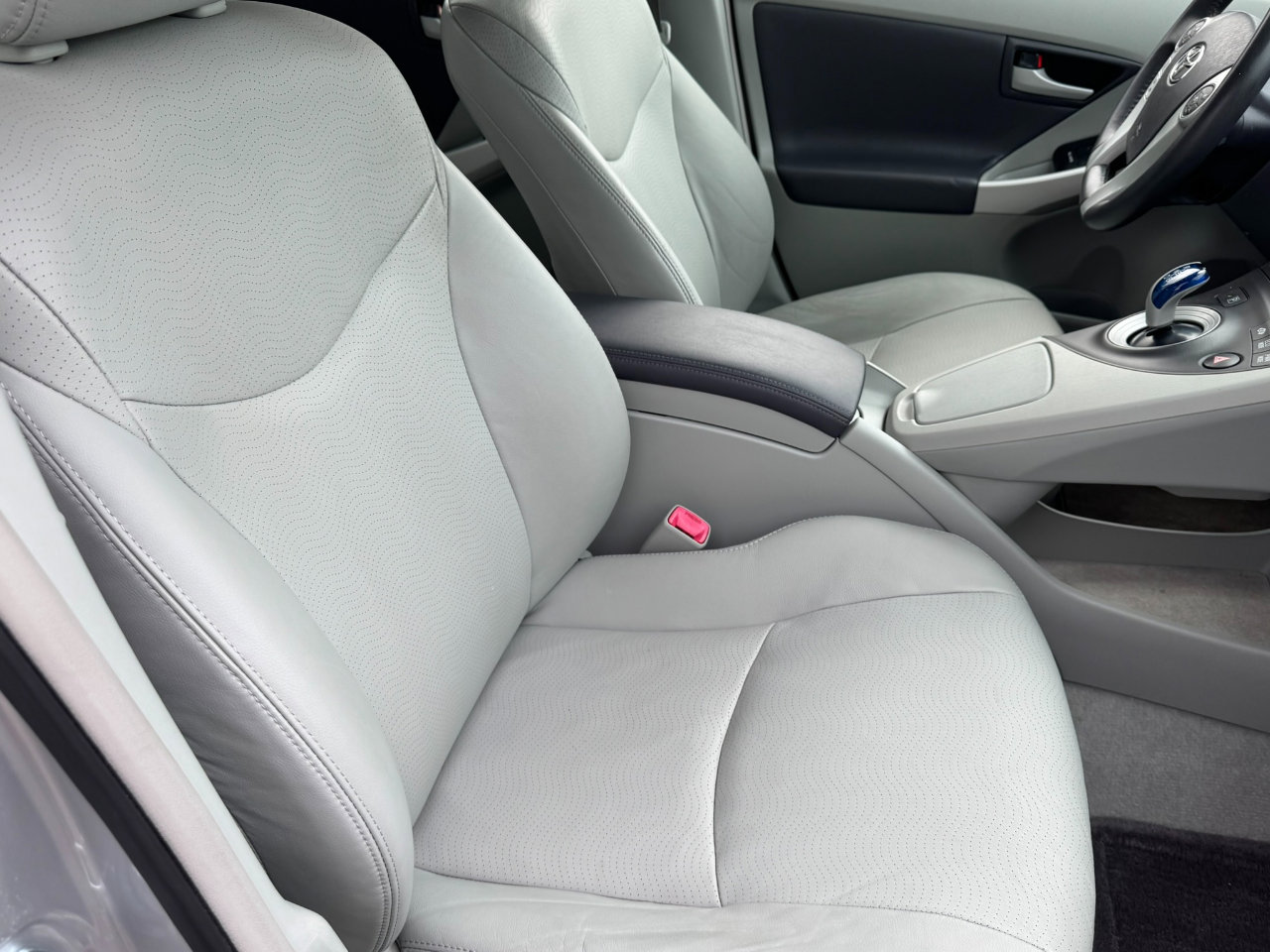 Used 2010 Toyota Prius Three image 27