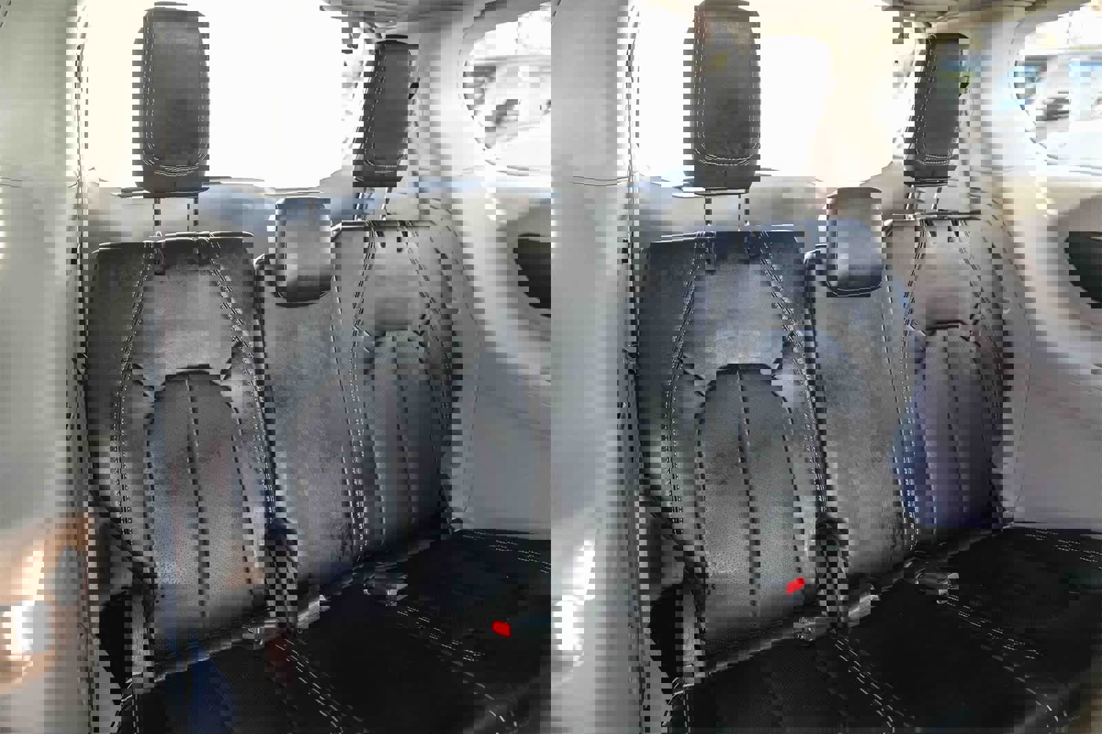 Used 2024 Chrysler Pacifica Touring-L image 17