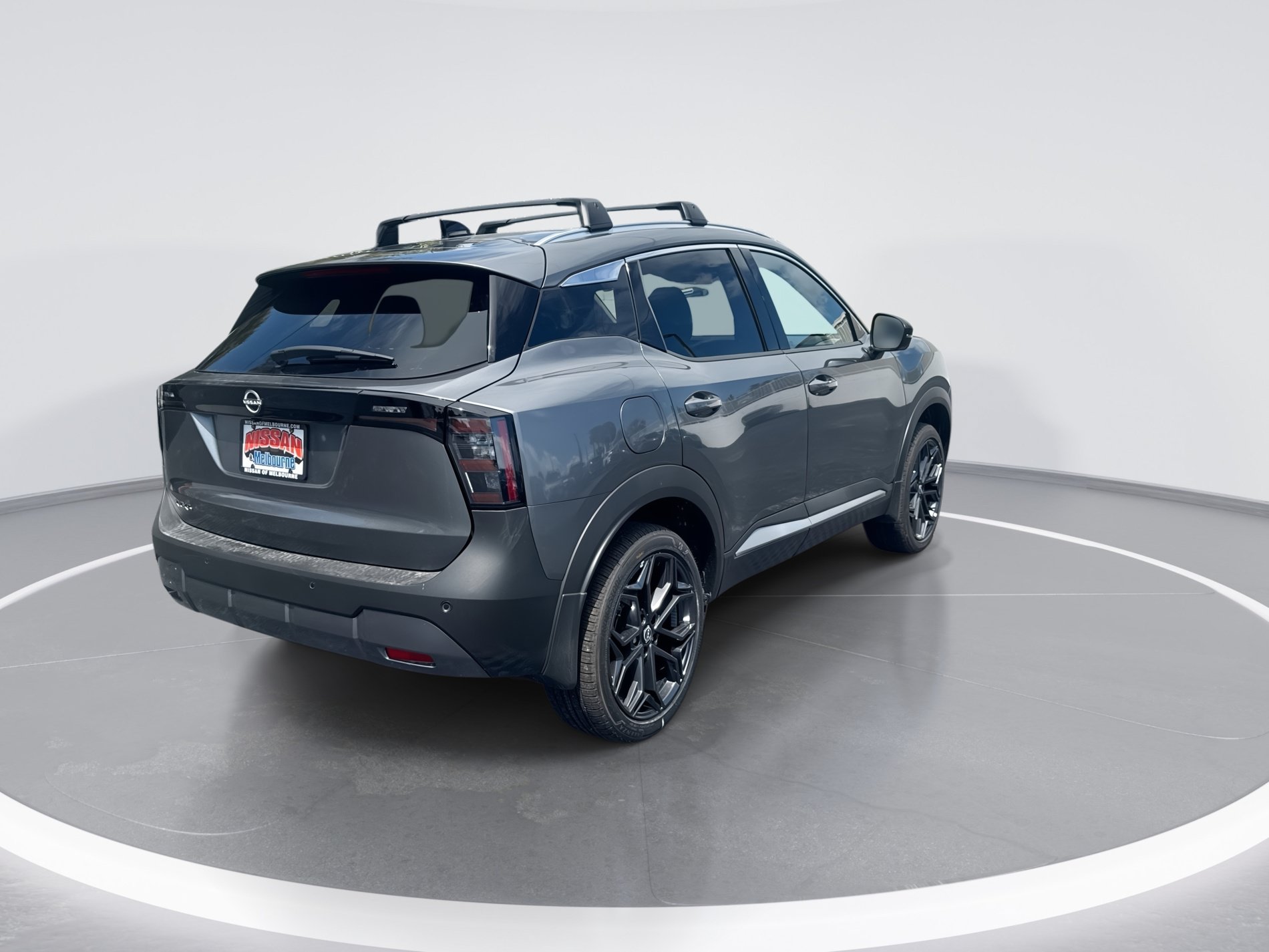 New 2027 Nissan Kicks SR FWD image 4